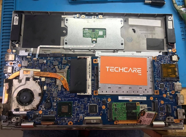 may-manh-nhung-choi-game-bi-giat-4