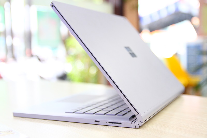 microsoft-surface-book-2