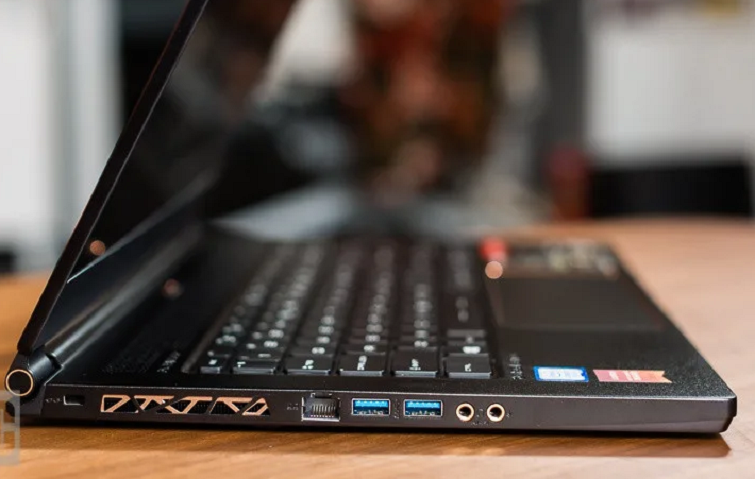 mở rộng tầm nhìn với nhiều màn hình hơn thông qua kết nối với cổng HDMI, Mini DisplayPort và Thunderbolt 3