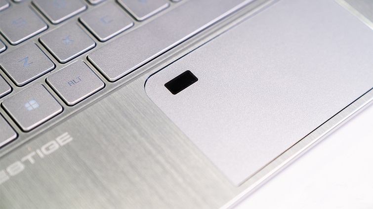 Touchpad đường cắt kim cương bo cho góc sang trọng