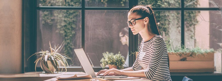 Thời lượng pin lâu dài, thỏa sức chơi game và làm việc