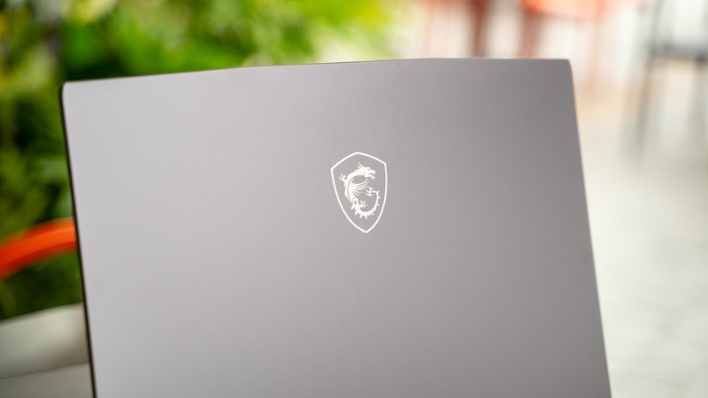 Laptop MSI Thin 15 B13UC-1411VN Laptop MSI Thin 15 B13UC-1411VN