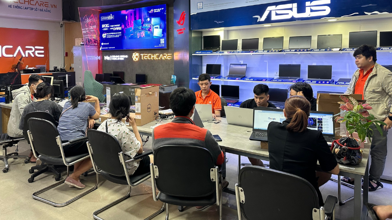 mua-laptop-do-hoa-tai-techcare