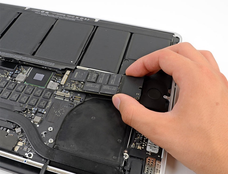 Khi nào cần nâng cấp ổ cứng cho Macbook?