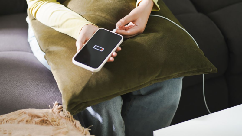 Nhiệt Độ Lý Tưởng Khi Sạc Pin iPhone