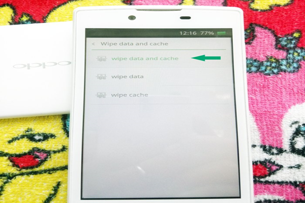 Điện thoại Oppo bị treo logo