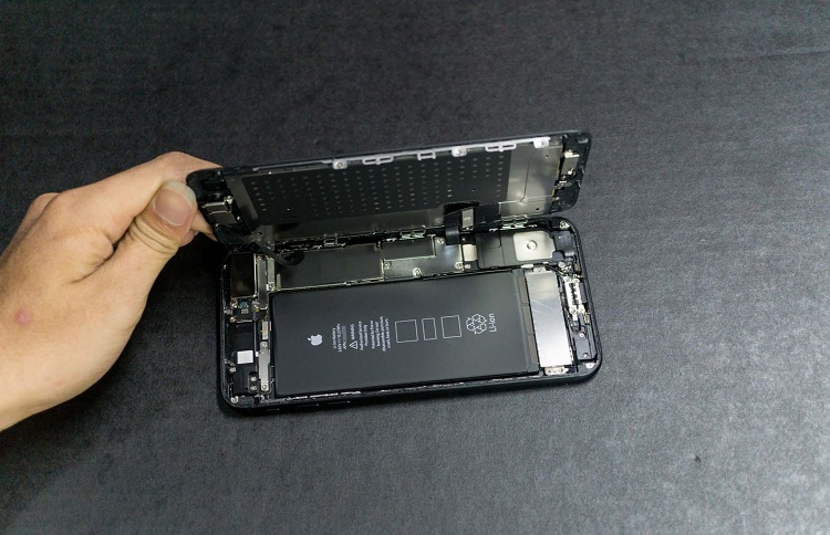 Pin iPhone bị chai