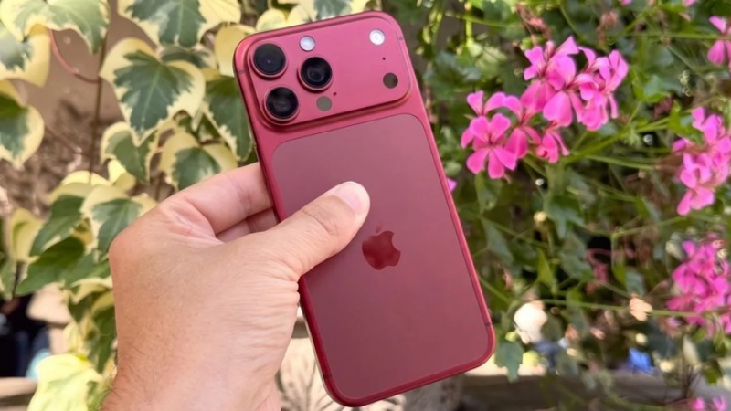 Quy trình thay pin iPhone 18 Pro