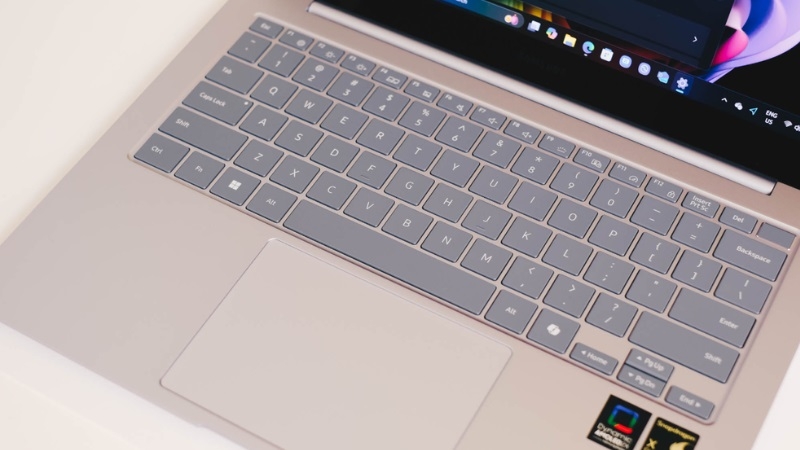 Samsung Galaxy Book 4 Edge 14