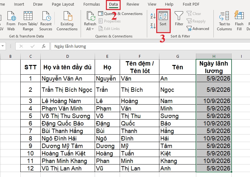 Vị trí thẻ Data và nhấn tiếp vào nút Sort trên thanh công cụ Excel