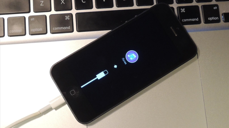 su-dung-che-do-recovery-de-mo-khoa-iphone-1