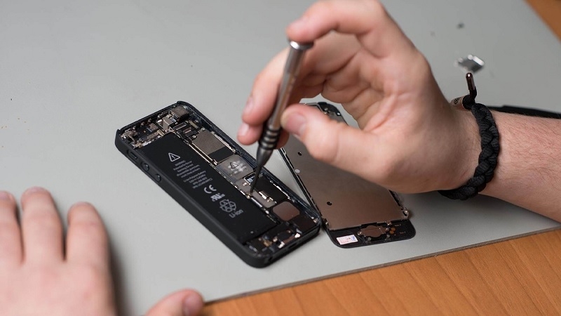 KHI NÀO BẠN CẦN THAY THẾ LINH KIỆN VÀ SỬA CHỮA IPHONE 6?