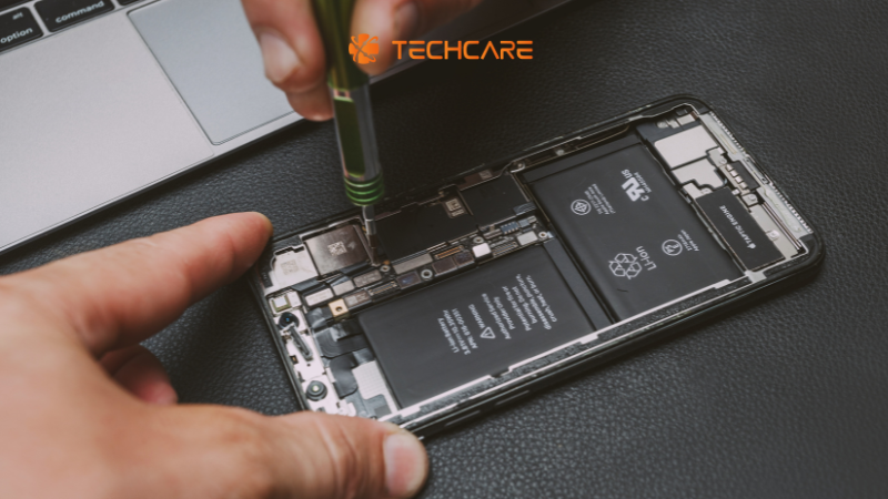 sua-iphone-khong-sac-duoc-pin-tai-techcare