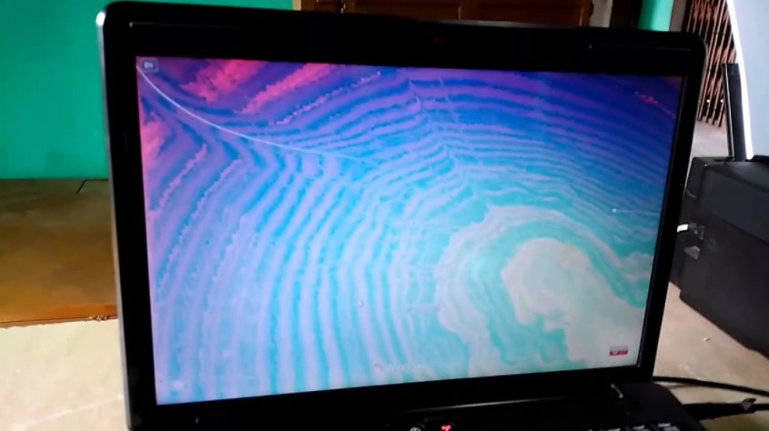 sửa lỗi màn hình laptop bị nhòe màu