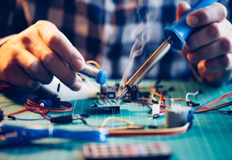 Làm gì khi laptop Dell bị lỗi nguồn không lên?