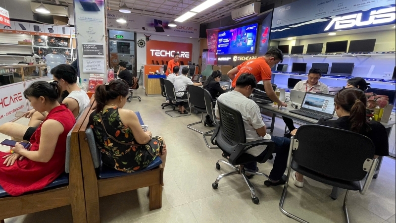 sua-nut-nguon-samsung-bi-liet-tai-techcare