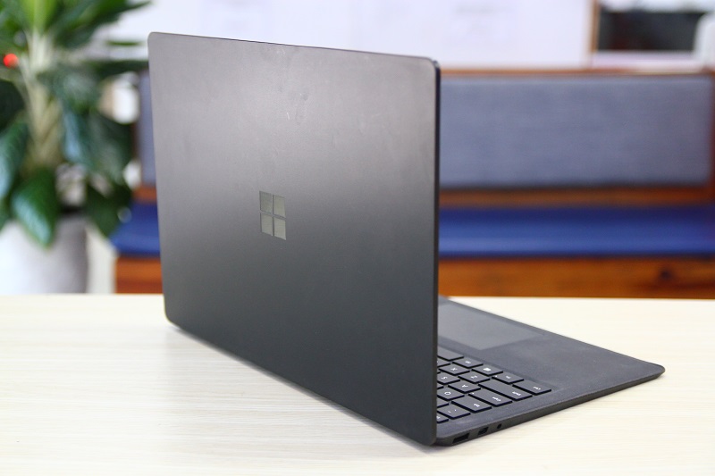 surface-laptop-2