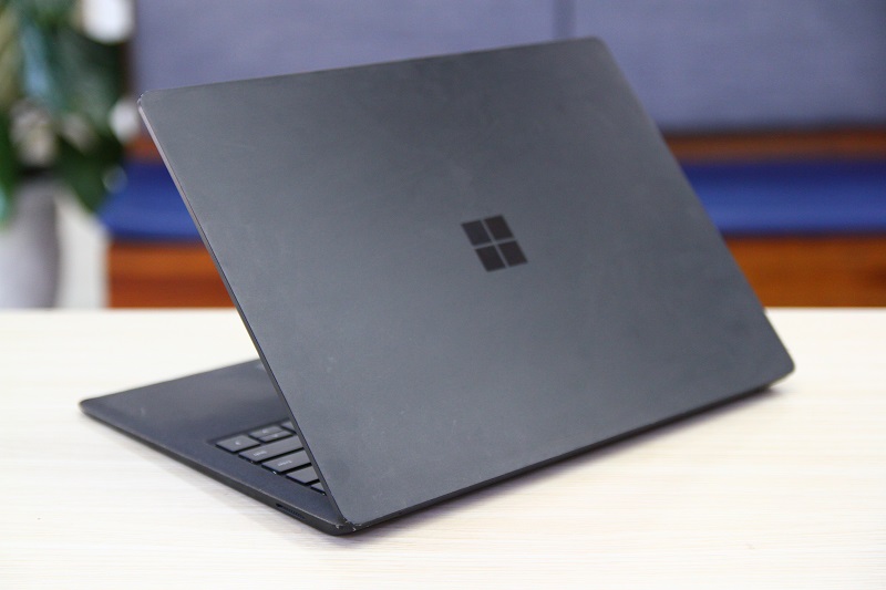 surface-laptop-2