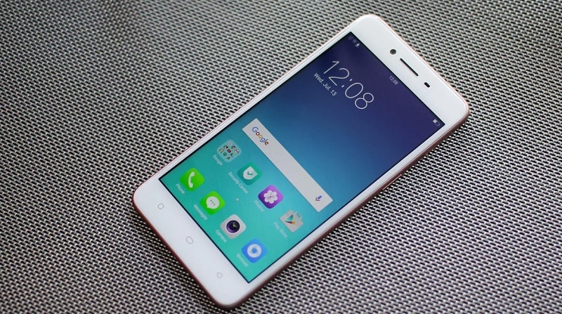 Cách sạc pin cho điện thoại OPPO F1s đúng cách, an toàn, hiệu quả