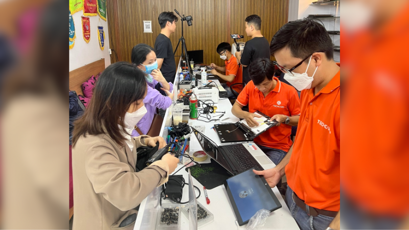 techcare-da-nang-sua-thay-vo-laptop