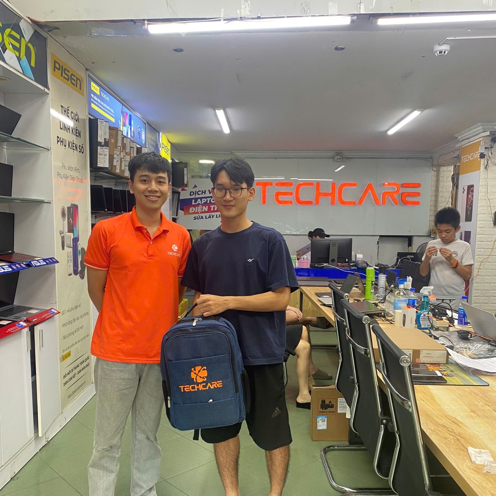 Khuyến mãi laptop Lenovo Lecoo tại Techcare