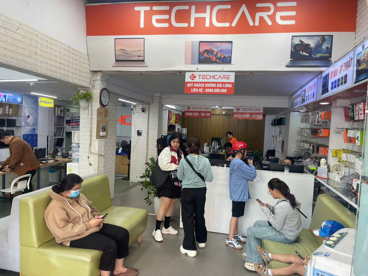 khách hàng tại Techcare
