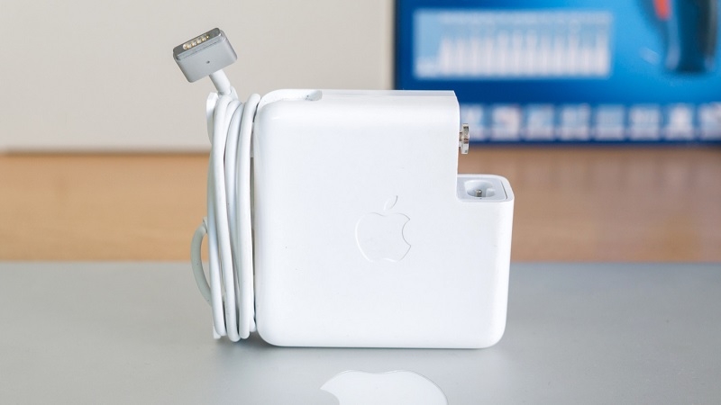 Tại sao nên mua sạc Macbook chính hãng?