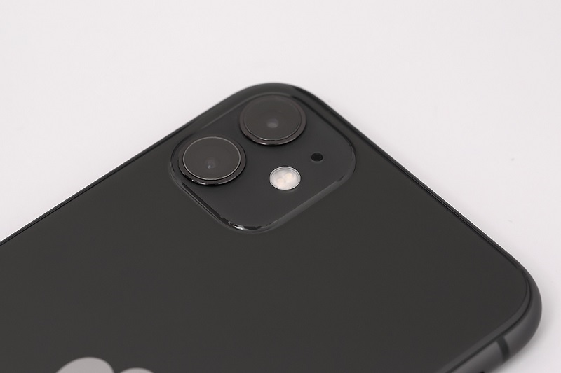 Những dấu hiệu nhận biết bạn cần thay camera iPhone 11?