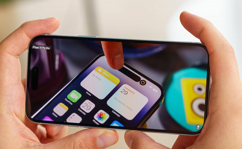 thay-camera-iphone-15-plus