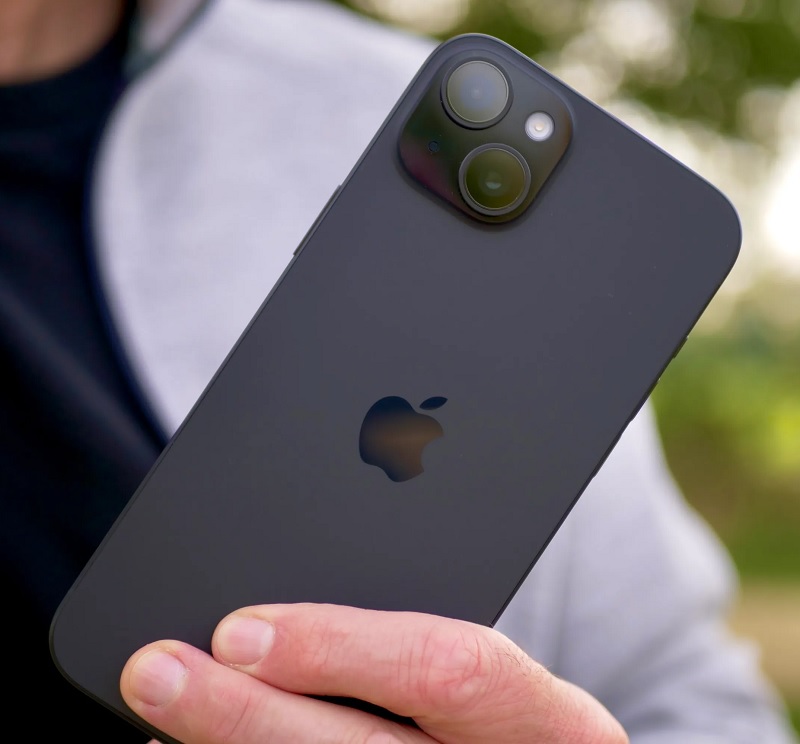 thay-camera-iphone-15-plus