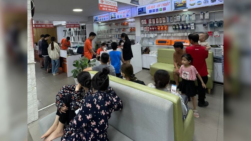 thay-camera-iphone-16-plus-tai-techcare