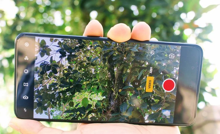 thay-camera-oppo-reno2