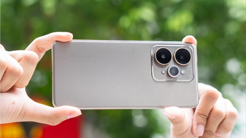 Khi nào bạn cần thay camera Realme 15 5G ngay lập tức?