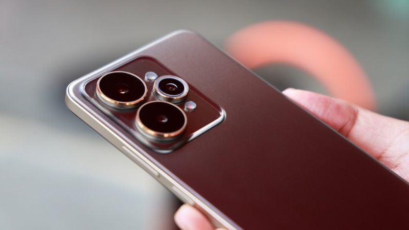 Khi nào bạn cần thay camera Realme 15 5G ngay lập tức?