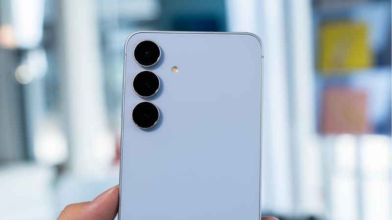 Khi nào cần thay camera Samsung Galaxy S25 FE?