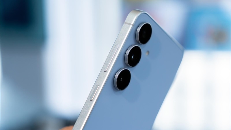 Khi nào cần thay camera Samsung Galaxy S25 FE?