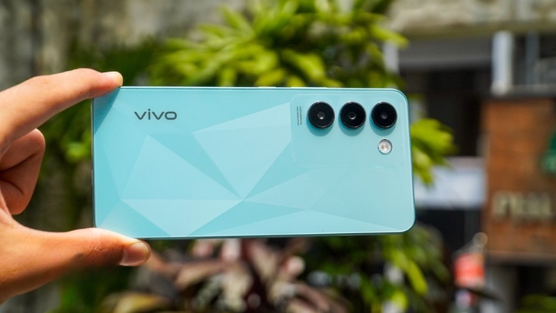 Khi nào cần thay camera Vivo Y100?