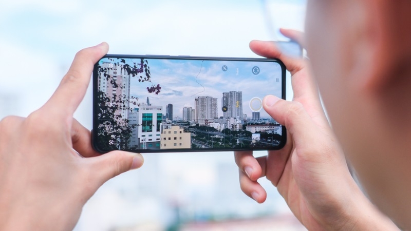 Khi nào cần thay camera Vivo Y100?