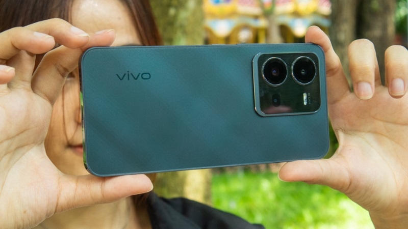 Dấu hiệu và nguyên nhân cần thay camera Vivo V25