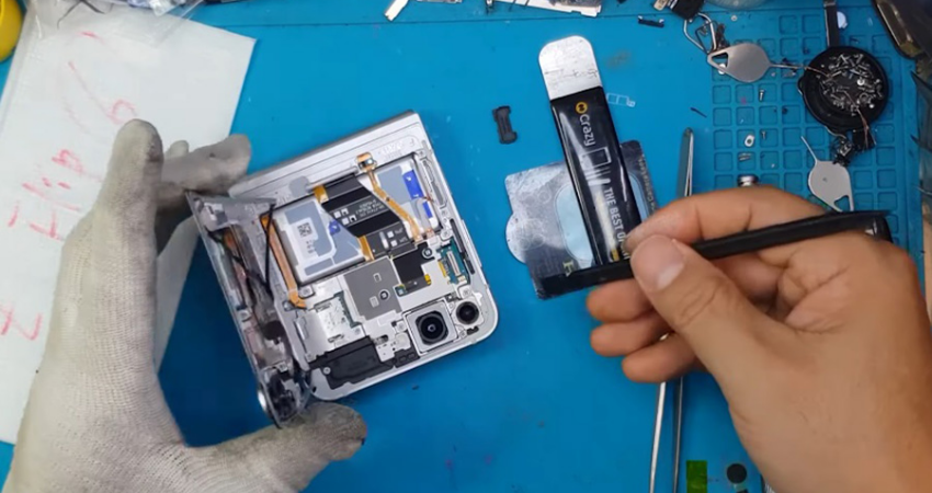 thay-kinh-samsung-z-flip-6-tai-dn