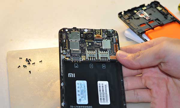 Điện thoại Xiaomi bị hư hỏng main