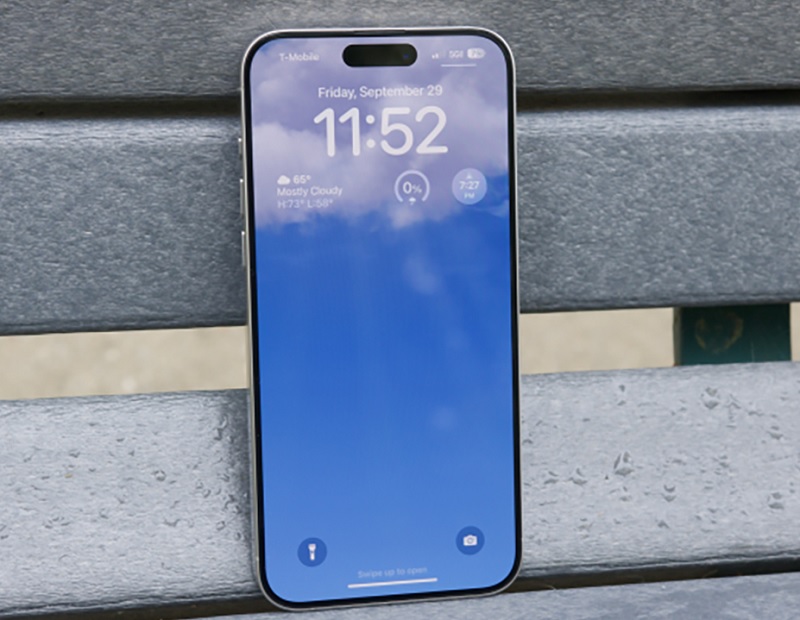 thay-man-hinh-iphone-15-pro-max