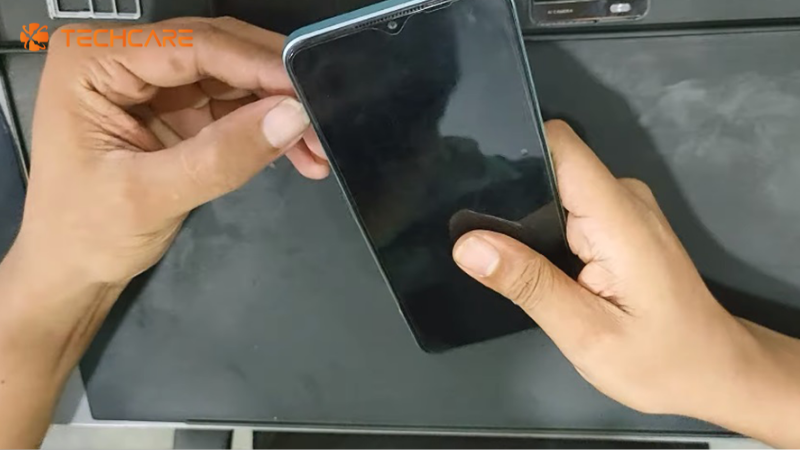 thay-man-hinh-oppo-a98-da-nang