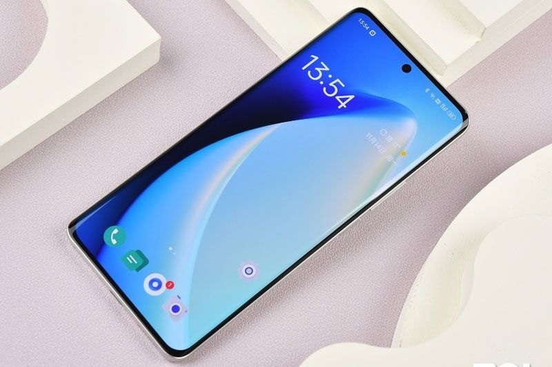 Nguyên nhân khiến màn hình Realme 10 Pro Plus bị hỏng là gì?