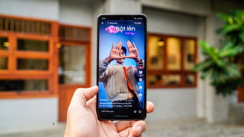 Dấu hiệu và nguyên nhân cần thay màn hình Samsung Galaxy M54 5G