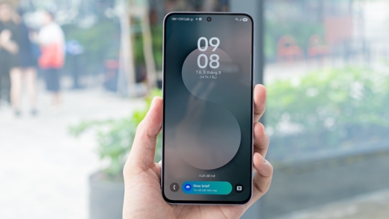 Khi nào cần thay màn hình Samsung Galaxy S25 FE?