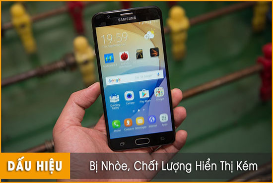 Thay màn hình Samsung J7 Prime bị nhòe hiển thị