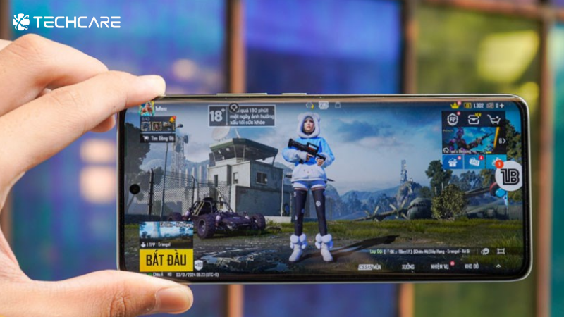 thay-mat-kinh-oppo-reno-11-pro-techcare