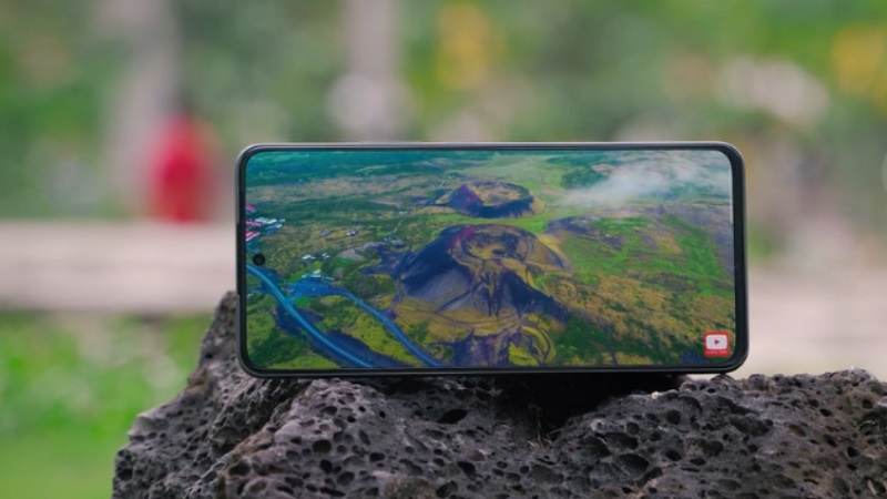 Khi nào cần thay mặt kính Oppo Reno13 F 5G?