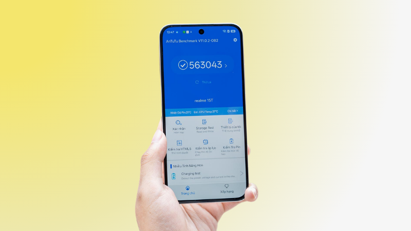 thay-mat-kinh-realme-15t-tai-da-nang